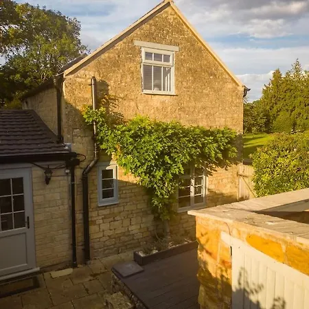 Cotswolds Corner Cottage Moreton-in-Marsh Exterior photo