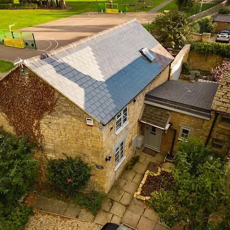 Cotswolds Corner Cottage Moreton-in-Marsh Exterior photo
